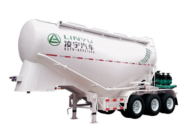 牽引取力，40方“暢享版”半掛車(chē)暢銷(xiāo)西部